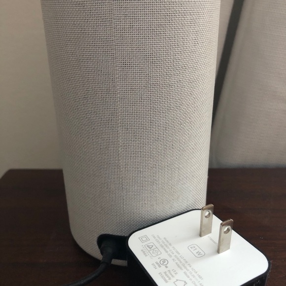 Amazon Echo - Picture 2 of 4